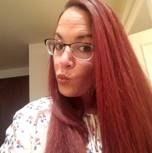 Meet your Posher, Elizabeth